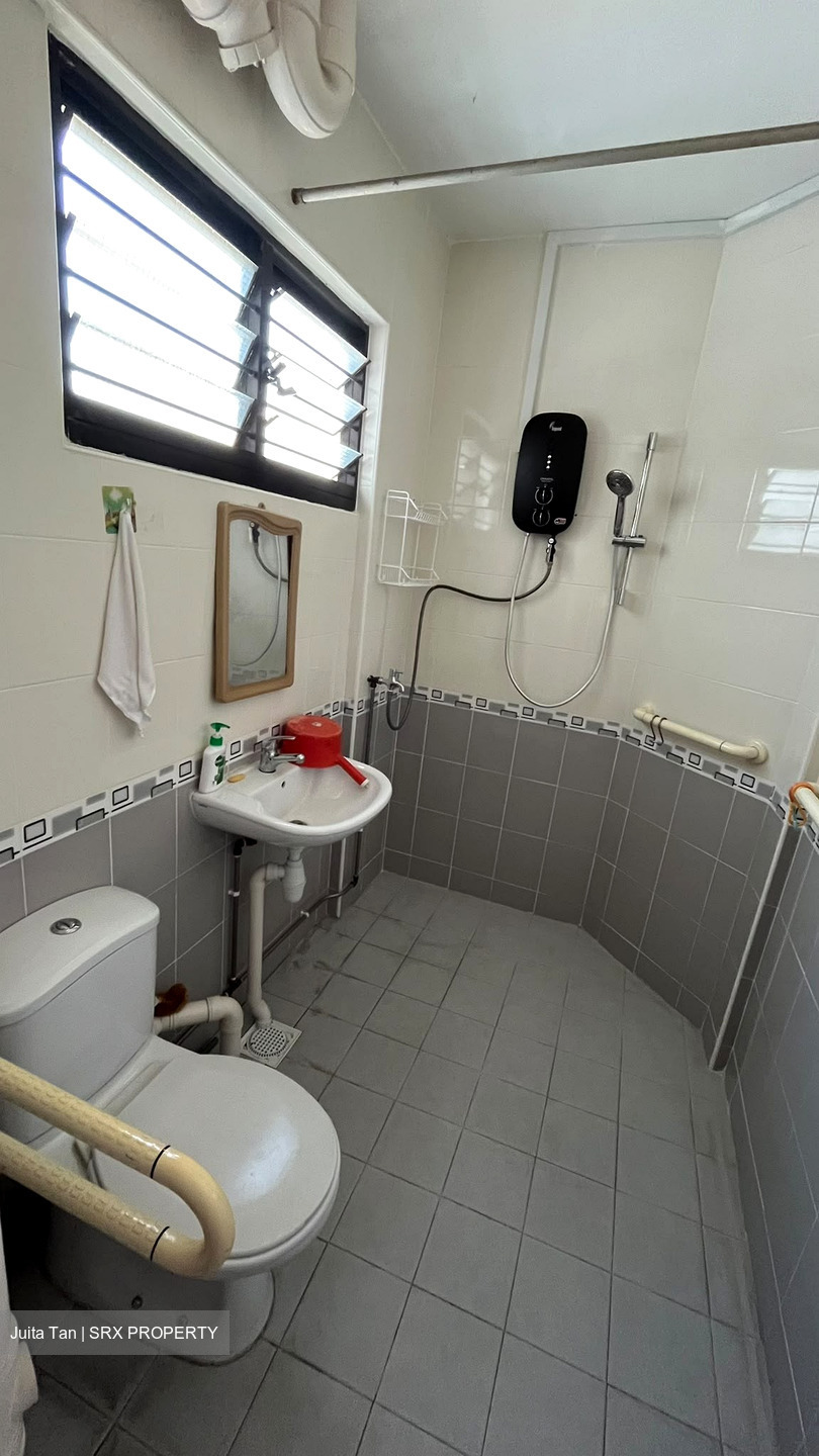 Blk 330 Jurong East Avenue 1 (Jurong East), HDB 4 Rooms #564988261